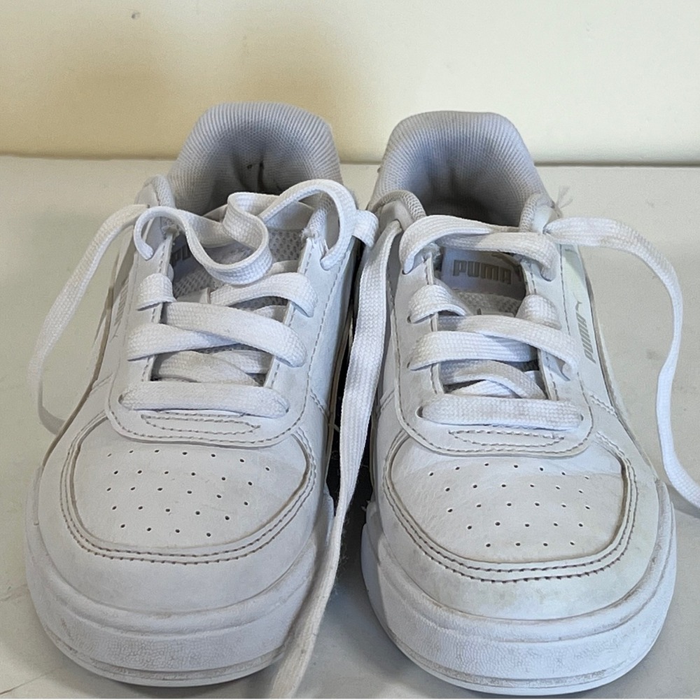 Puma Kids' White Leather Casual Sneakers‎ Classic Style Shoes - Size 1c